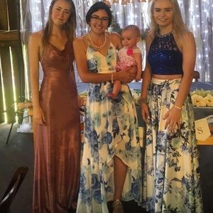 Prom dress / formal dress